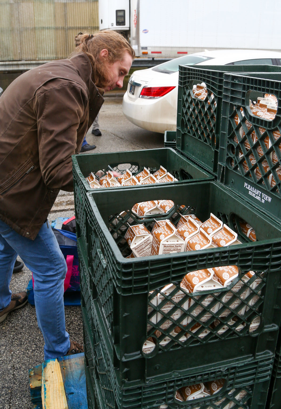 Pleasant View gives away chocolate milk